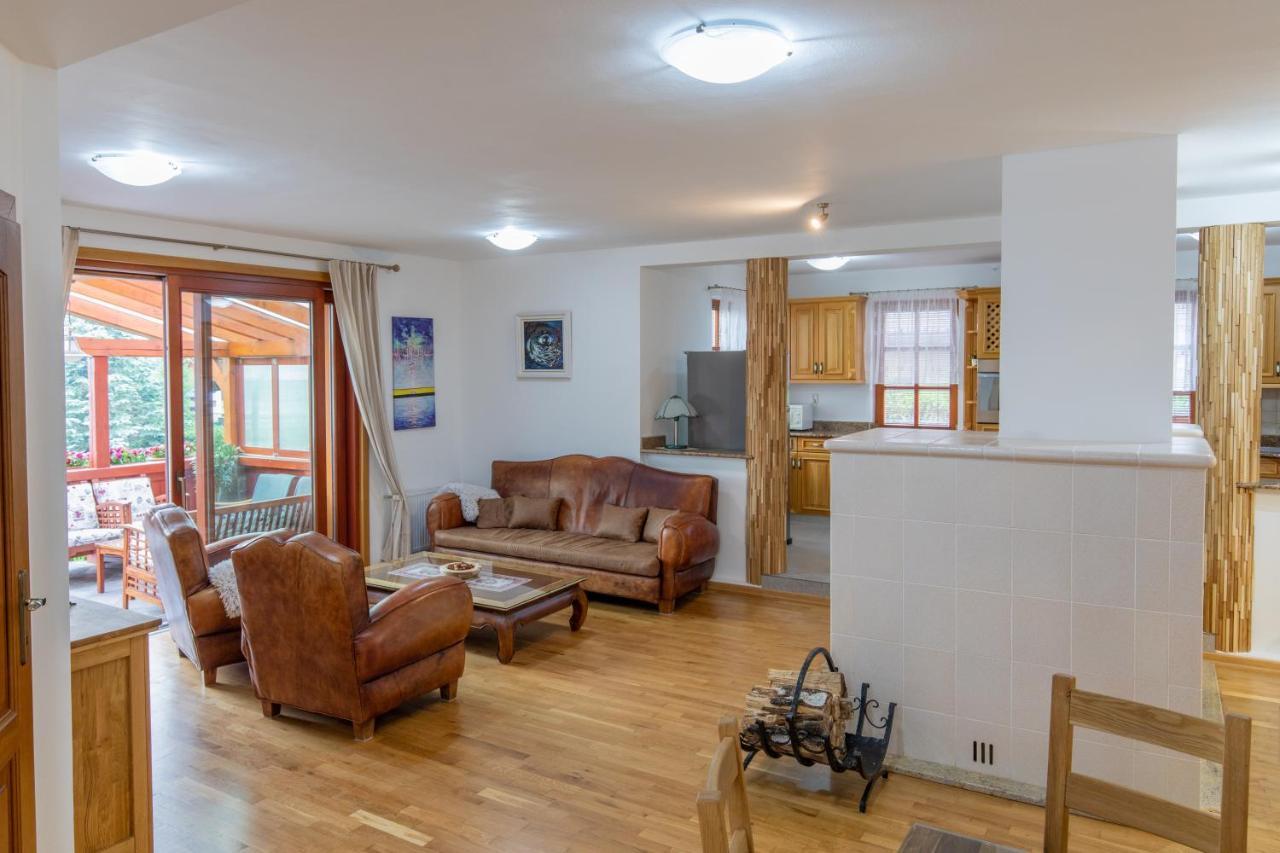Tatryhome - Dom Veľký Slavkov Exteriör bild