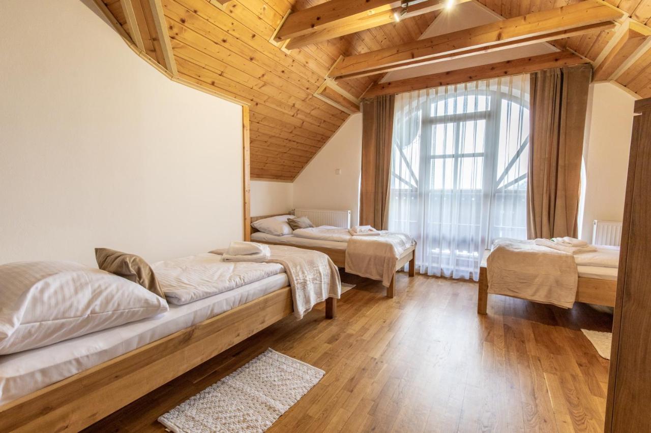 Tatryhome - Dom Veľký Slavkov Exteriör bild